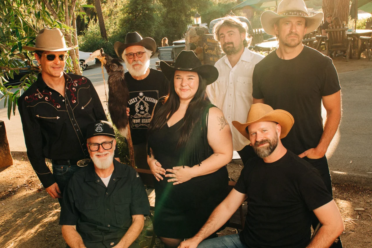 Lizzy Passion & the cowboy assassins